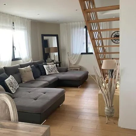 Apartment Joli Duplex Proche Du Leman *
