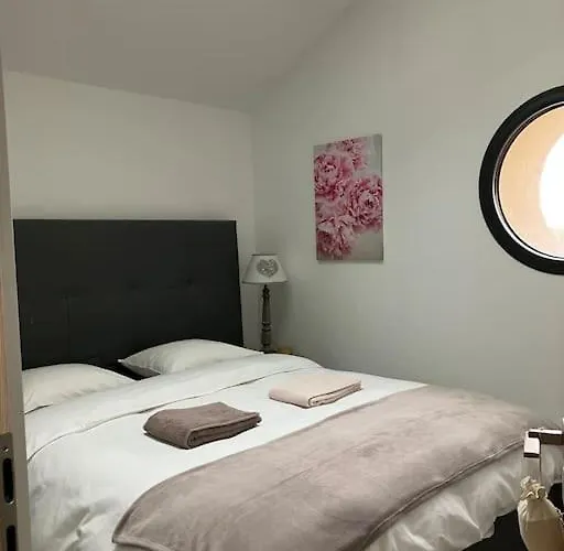 Apartamento Joli Duplex Proche Du Léman Messery
