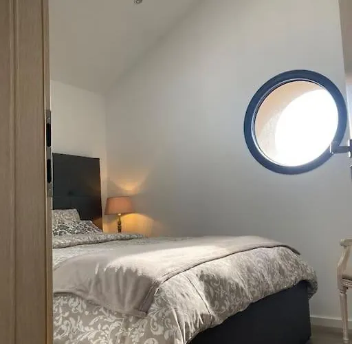 Apartamento Joli Duplex Proche Du Léman
